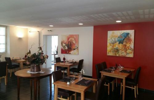 Capdenac-Le-Haut Hôtel | Le Relais de la Tour