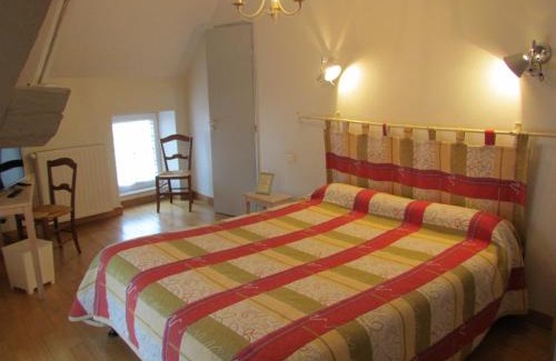 Capdenac-Le-Haut Hôtel | Le Relais de la Tour