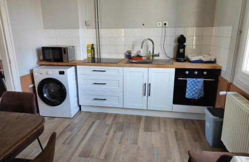 Tille Appartement | Le repère, 400m aéroport, 2 chambres