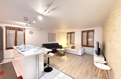 Belfort Appartement | Le Repaire du Lion - Quadruplex - 10 voyageurs
