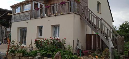 Esson Appartement | Le Repos des Crins Noirs