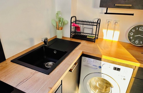 Chinon Appartement | Le Ronsard, Chinon View of the fortress & Collegiate church of Saint Mexme - Historic center 5mn