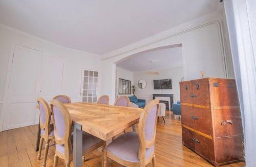 Centre Erlon Appartement | Le Royaume - Parking