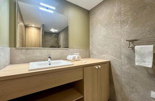 Mont-de-Marsan Appartement | Le Safari - Neuf - Parking Privé - Calme - Wifi - Clim