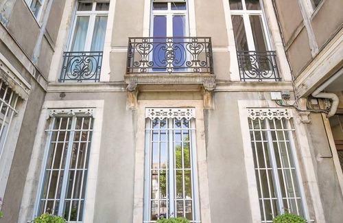 Faubourg Sud Appartement | Le Saint Michel- Au pied de la cathédrale- SR Loc