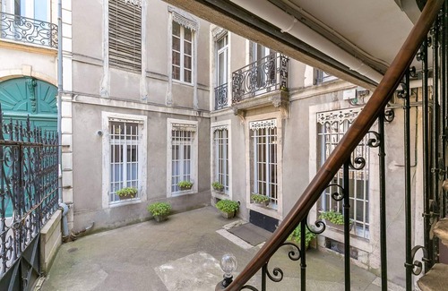 Faubourg Sud Appartement | Le Saint Michel- Au pied de la cathédrale- SR Loc