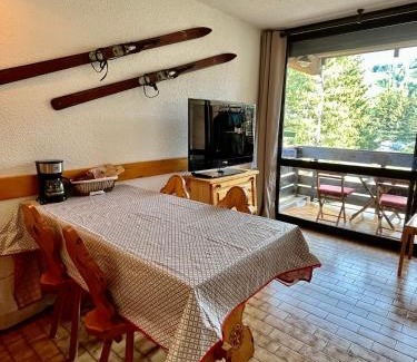 Ancelle Appartement | Le SAPET 4 couchages avec local a vélos
