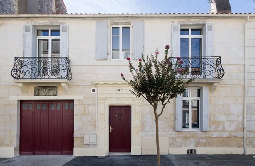 Rochefort Appartement | Le Scalaire, T2 de haut standing hypercentre Rochefort, arrivée autonome