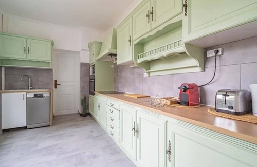 Reims Appartement | Le Seventies - Exceptional 4 rooms & billiards