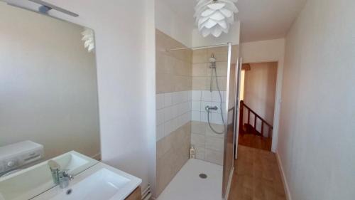 Autun Appartement | Le sillage de Balthus