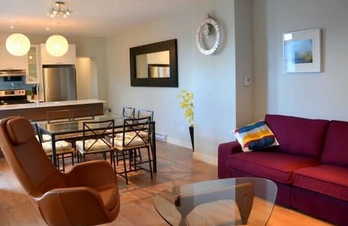 Plateau Mont Royal Appartement | Le SKY : Spacious Apartment in the Heart of the Plateau with Private Deck