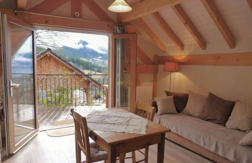 Talloires-Montmin Cottage | Le Solaret - Gîte cosi avec vue - PMR