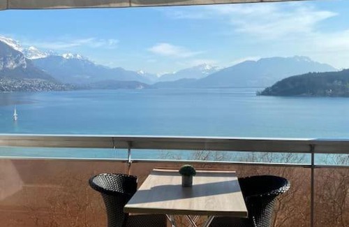Annecy Appartement | LE SOLAVUE 150 M2 VUE EXCEPTIONNELLE SUR LE LAC