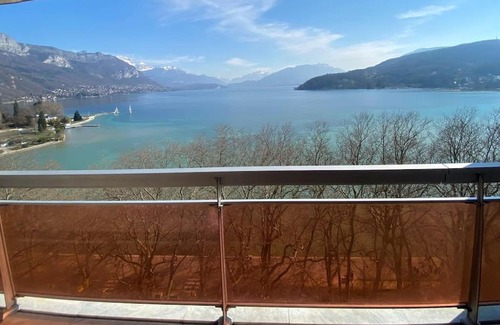 Annecy Appartement | LE SOLAVUE 150 M2 VUE EXCEPTIONNELLE SUR LE LAC