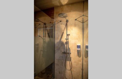 Aye Chalet De Ski | Le Spa du Cabanon: Cabanon de luxe avec Spa entièrement privatif