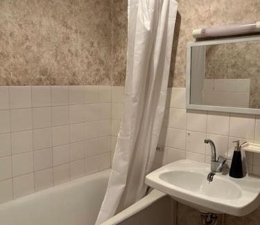 Riorges Appartement | Le Studio: Agréable logement