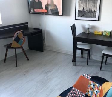 Saint - Martin - du - Touch Appartement | Le Studio Saint Martin - Piscine & Spa - Aéroport