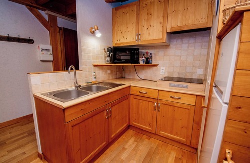 Les Hopitaux-Vieux Appartement | Le Suchet apartment in a 1798 Comtoise farmhouse