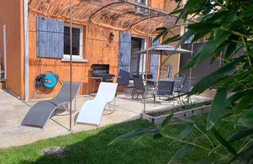 Villes-sur-Auzon Maison | Le temps d'une pause