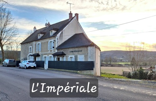 Sermizelles Maison | Le Trefle de l'Impériale House with garden, terrace 10 min:Avallon/Vezelay