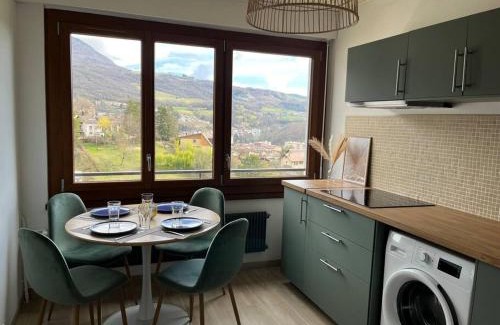 Bellegarde-sur-Valserine Appartement | Le Tropical - Vue sur les montagnes - 4 personnes