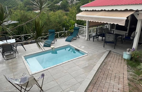 Vieux-Habitants Maison | LE VAL DE LYS maison -piscine privée et jacuzzi