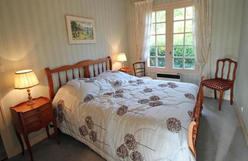 Saint-Just-le-Martel Maison | Le val des deux rieux