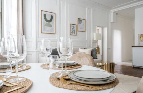 Chantiers Appartement | Le Versaillais - Proche Château de Versailles et 15 min RER Paris