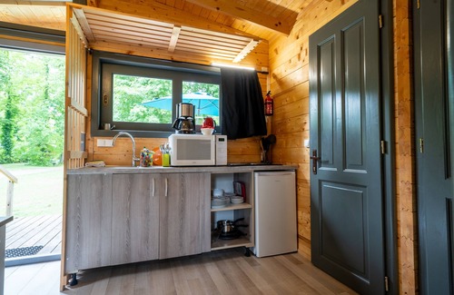 Bar-sur-Aube Location De VR | Le Village de la Champagne - Slowmoov