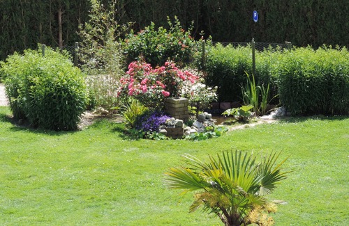 Eletot Cottage | LE VIVIER NORMAND. Gîte 2 étoiles label "Hébergement Pêche". Confort et calme