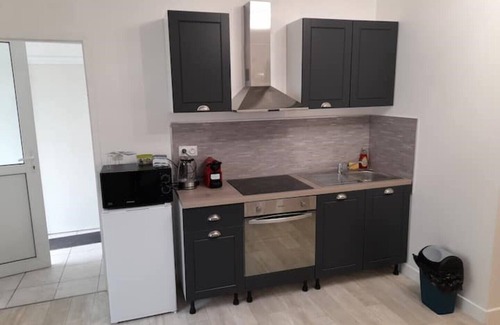 Tinqueux Appartement | LE WANDA JAUNE