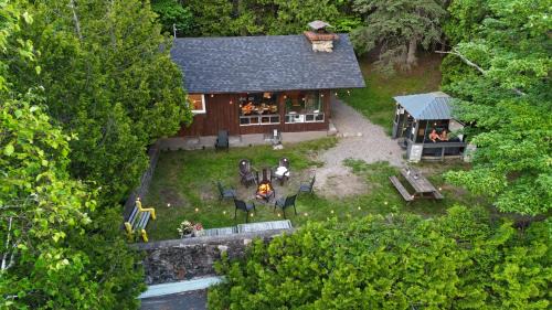 Sainte-Lucie-des-Laurentides Maison | Le1605 - Spa et Plage - Les chalets dans le nord