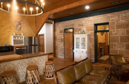 Mason Appartement | Lea Lou Lodge #6 on Broad St.