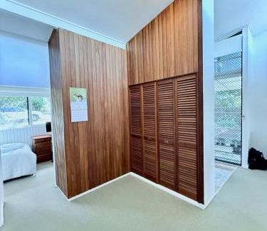 Ferny Hills Maison | Leafy 3-Bedroom Escape to Nature-Air Conditioned with Smart Entry