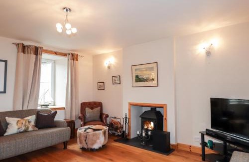 Buckie Maison | Learig