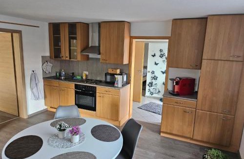 Aichen Appartement | Leas Ferienwohnung