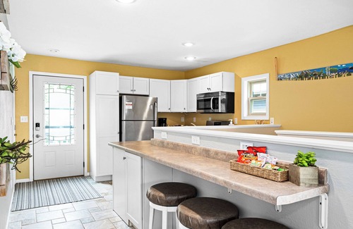 Duluth Maison | Leave it all behind when you stay in this charming Lakefront home on Fish Lake.