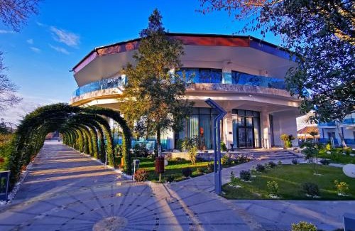 Crisan Hôtel | Lebada Luxury Resort & Spa