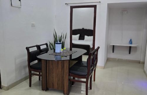 Jabalpur Appartement | Leela home stay -Jabalpur - Luxury 2BHK apartment-N1