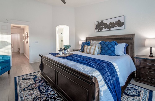 Queen Creek Maison | Legacy Sports Complex! Heated Sparkling Pool. Dog Friendly.