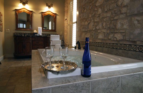 Fredericksburg Lit Et Petit-Déjeuner | Suite Legacy on Main (visites du centre-ville et des vignobles)