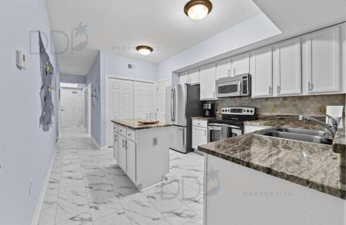 Gulfport Maison | Legacy Tower Two 1305