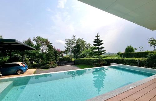 Pong Ta Long Villa | Legend of the Moon Pool Villa Khaoyai