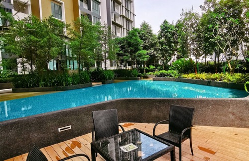 Medini Copropriété | Legoland Happy Wonder Suite/New and Stylish style/ 9pax /100mbs!/