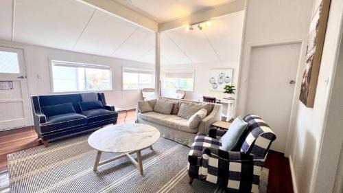 Yamba Maison | Leightons Cottage, 8 Campbell Lane