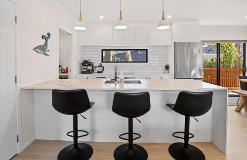 Waihi Beach Maison | Leisure on Leo