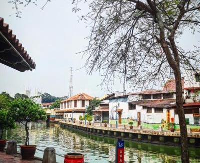 Bandar Melaka Maison | LEJU 21 樂居 Explore Malacca from a riverside house