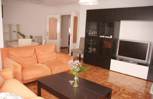 Valladolid Appartement | LEKKER&VIDA, Vivienda de Uso Turístico, céntrica, garaje en el edificio