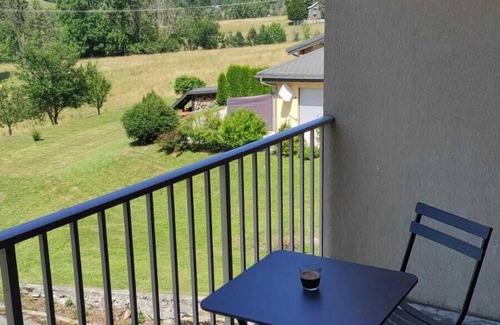 Champfromier Appartement | APPARTEMENT LELEXINE AVEC BALCON AU PIED DES PISTES SANS VIS A VIS