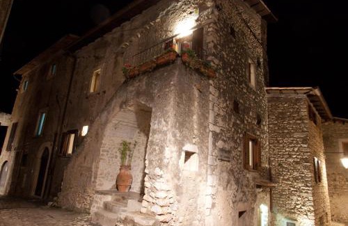Sermoneta Lit Et Petit-Déjeuner | Lelive Bed and Breakfast